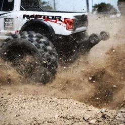 PRO-LINE Badlands MX28 2.8" All Terrain Tires (2) -Louise RC Shop 10125 6 l